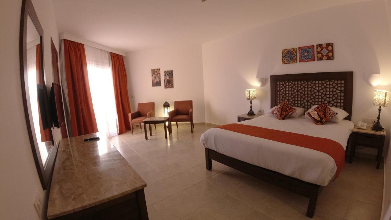 Wadi Lahmy Azur Resort - Soft All-Inclusive Abū Ghuşūn Buitenkant foto